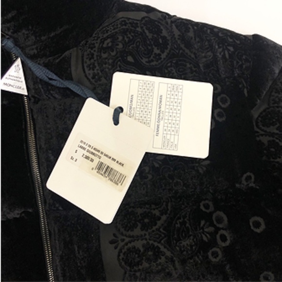 Moncler Labbe Printed Velvet Puffer Coat - Picture 11 of 14